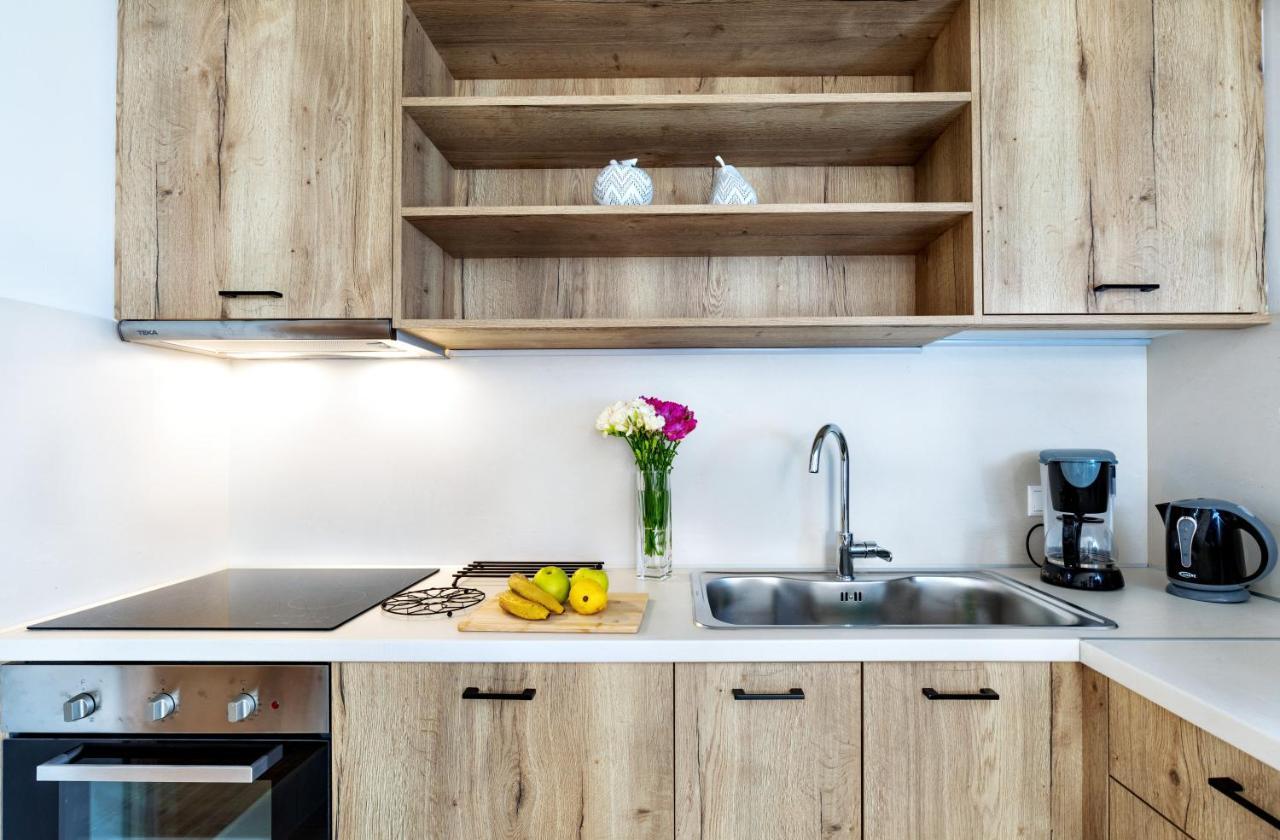 Mirthia Apartments ปลาเกียส ภายนอก รูปภาพ