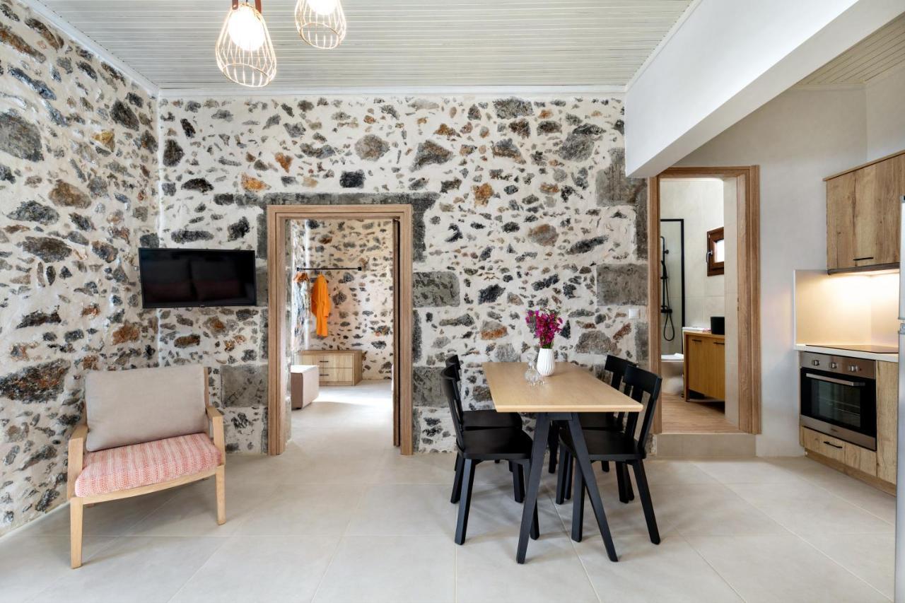 Mirthia Apartments ปลาเกียส ภายนอก รูปภาพ